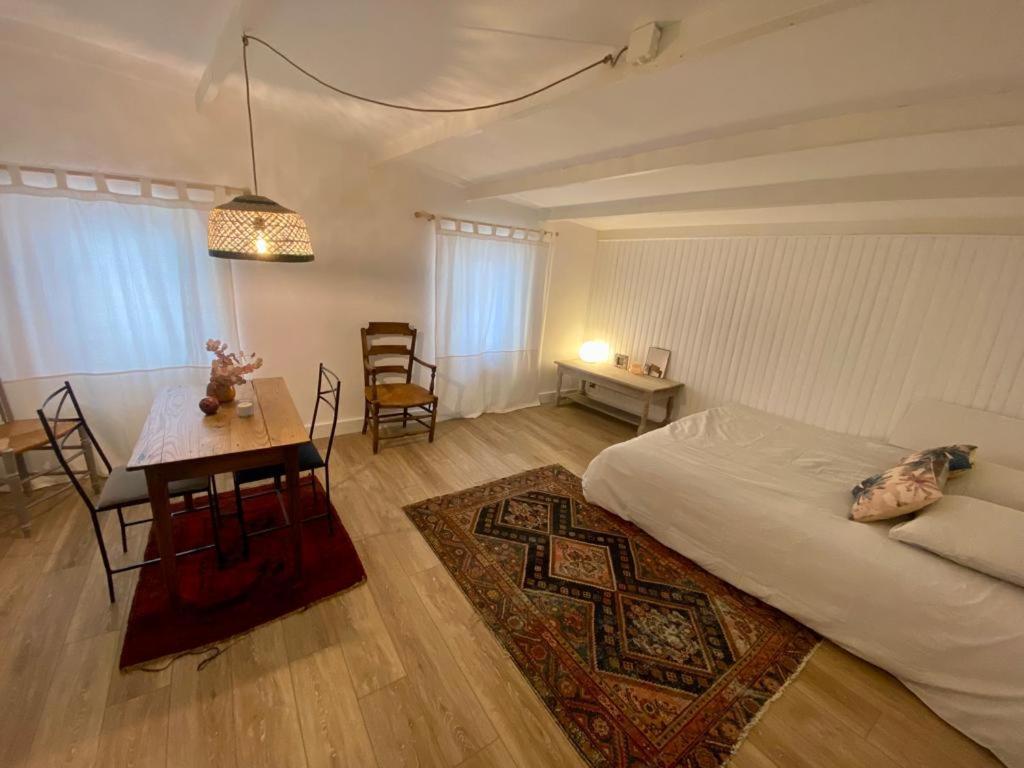 3 Studios Hyeres - Centre Ville Rue Pietonne - Manon Zewnętrze zdjęcie